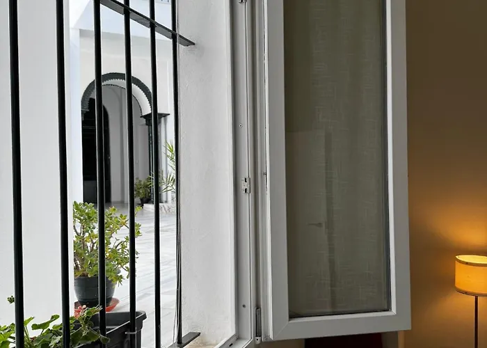 Daire Karisma Alcázar *